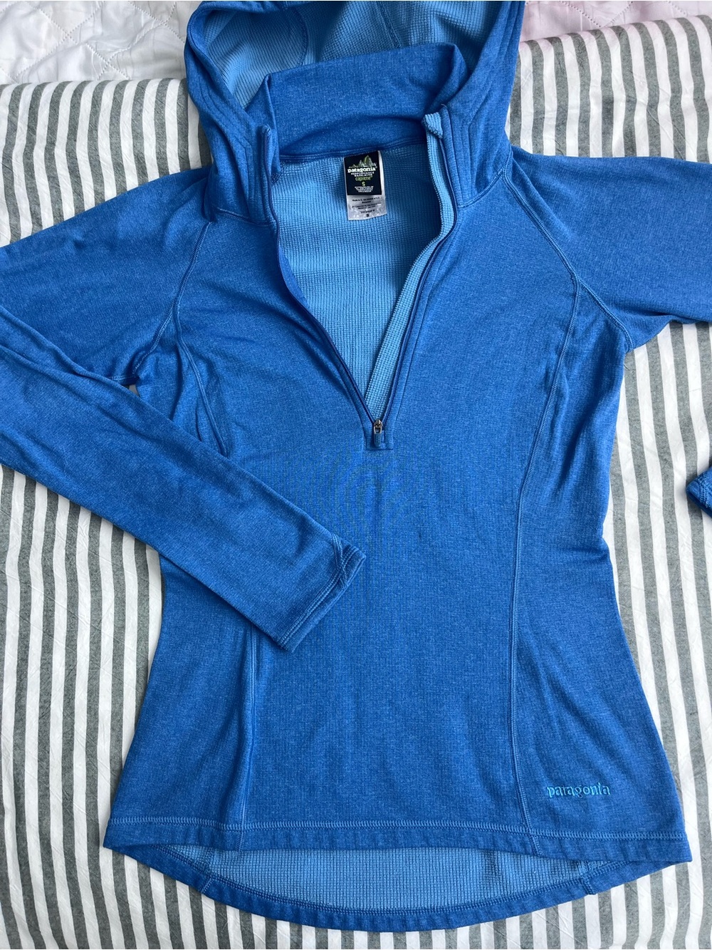 Patagonia Women's Royal Blue Half-Zip Hoodie